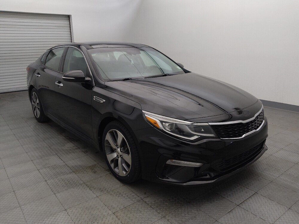 2019 Kia Optima in Houston, TX 77060 - 18114174 13