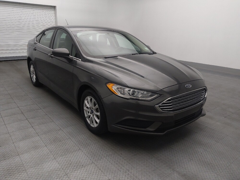 2018 Ford Fusion in Gainesville, FL 32609 - 18114182 13