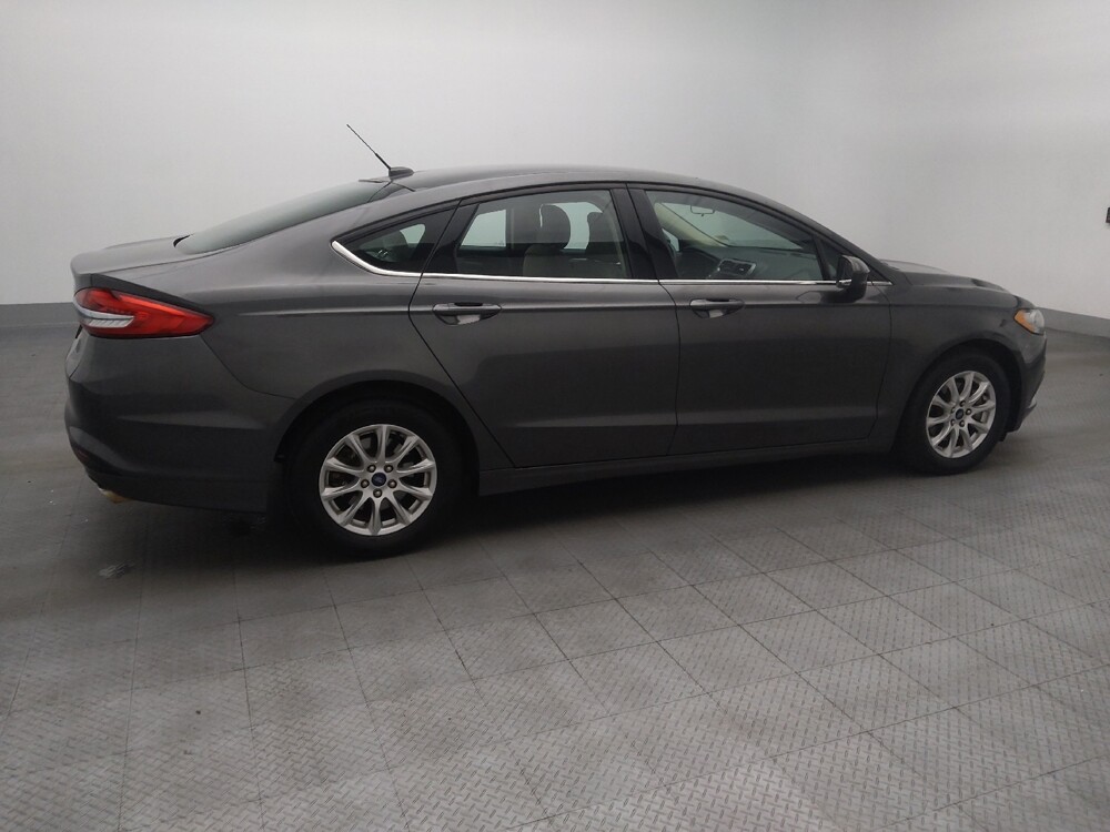 2018 Ford Fusion in Gainesville, FL 32609 - 18114182 10