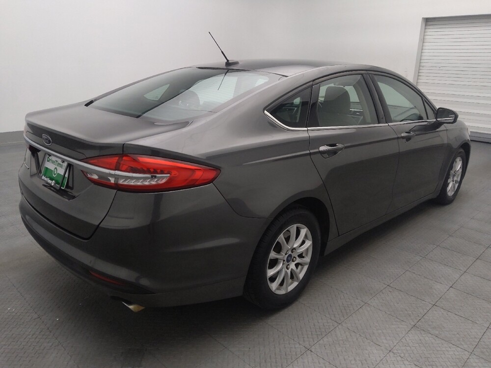 2018 Ford Fusion in Gainesville, FL 32609 - 18114182 9