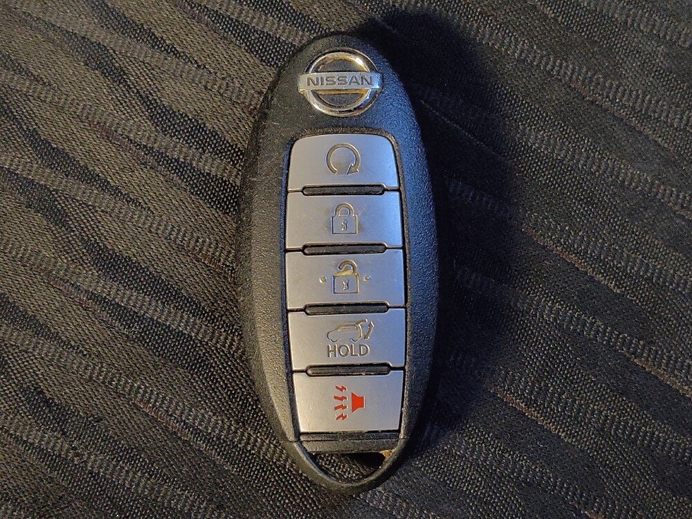 2018 Nissan Rogue in Houston, TX 77060 - 18114192 32