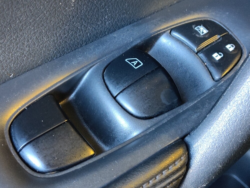 2018 Nissan Rogue in Houston, TX 77060 - 18114192 27