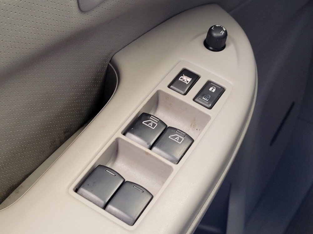 2016 Nissan Quest in Toledo, OH 43617 - 18114194 25