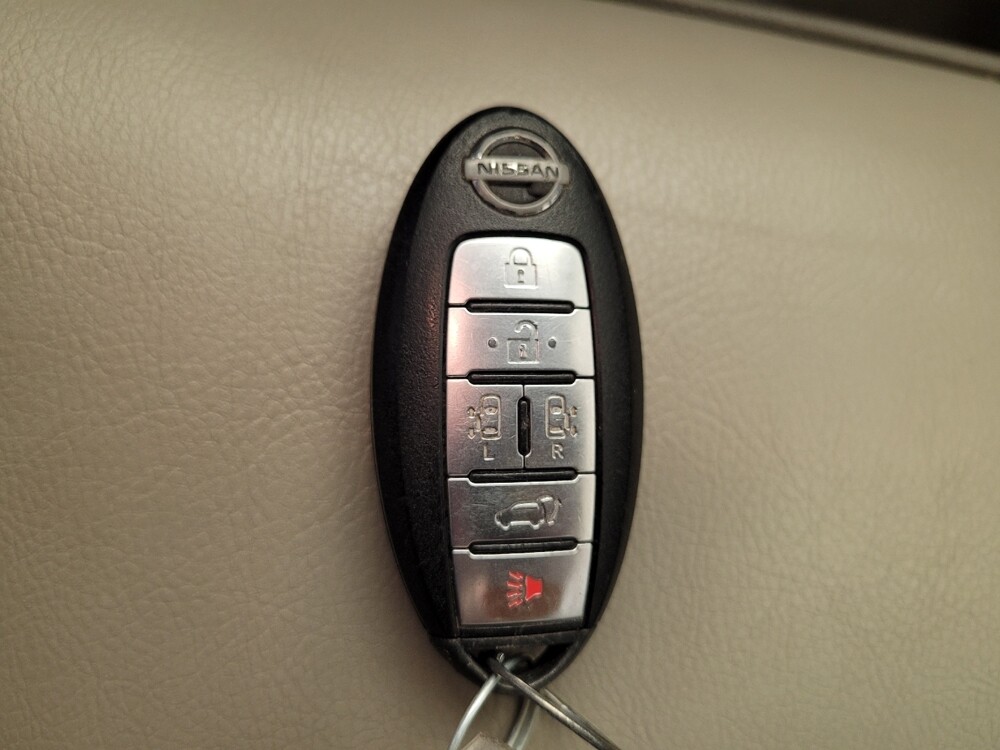 2016 Nissan Quest in Toledo, OH 43617 - 18114194 32