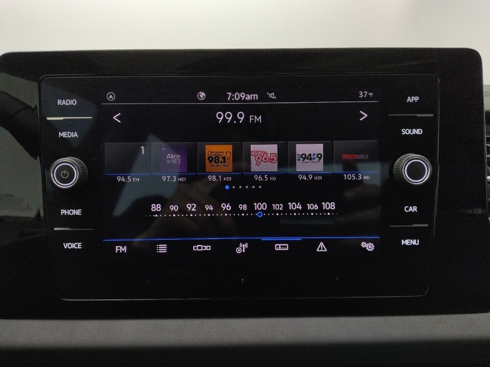 2025 Volkswagen Jetta in Independence, MO 64055 - 18114200 25