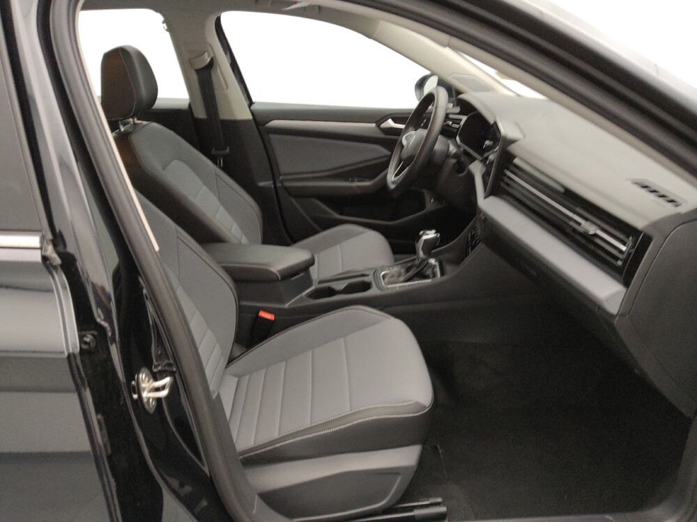 2025 Volkswagen Jetta in Independence, MO 64055 - 18114200 21