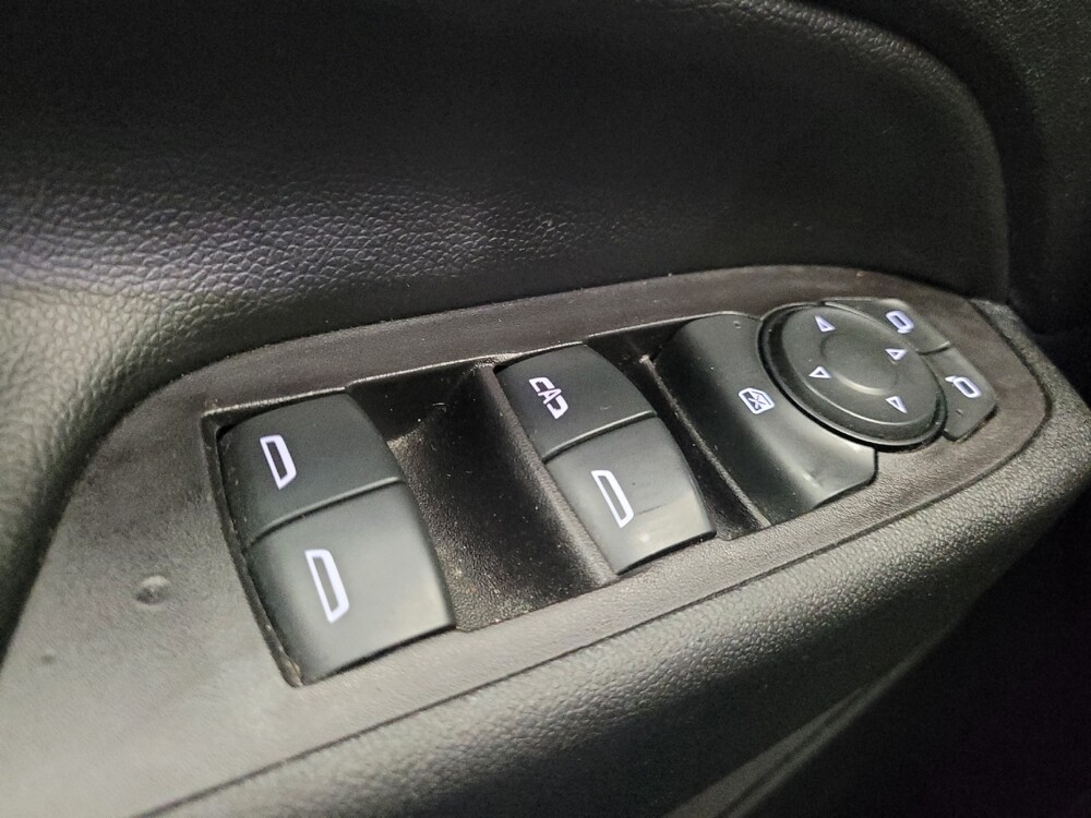 2020 Chevrolet Equinox in Taylor, MI 48180 - 18114205 27