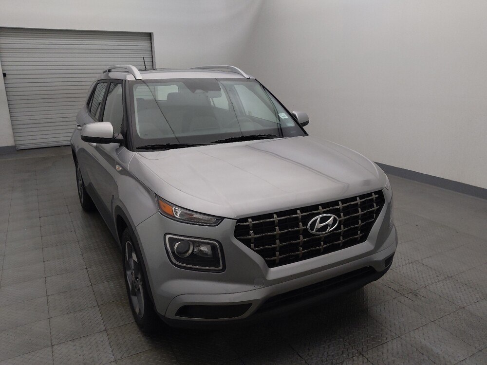 2025 Hyundai Venue in Houston, TX 77060 - 18114216 14