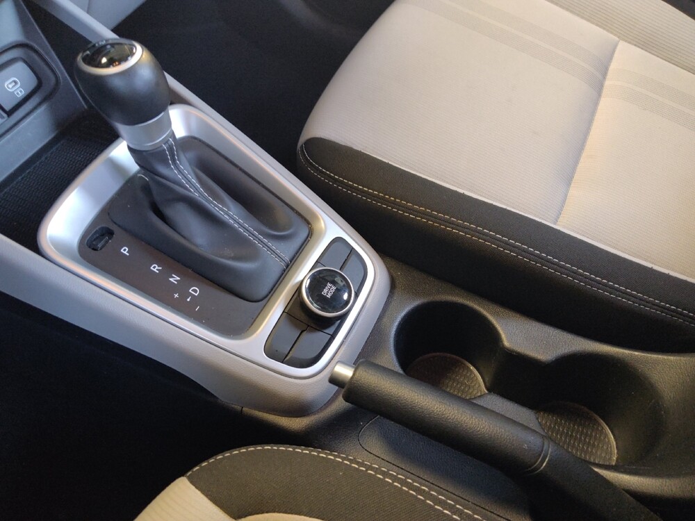 2025 Hyundai Venue in Houston, TX 77060 - 18114216 26