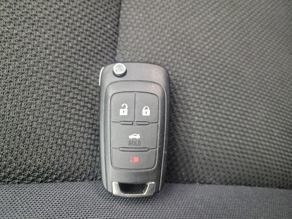 2016 Chevrolet Cruze in Madison, TN 37115 - 18114219 32