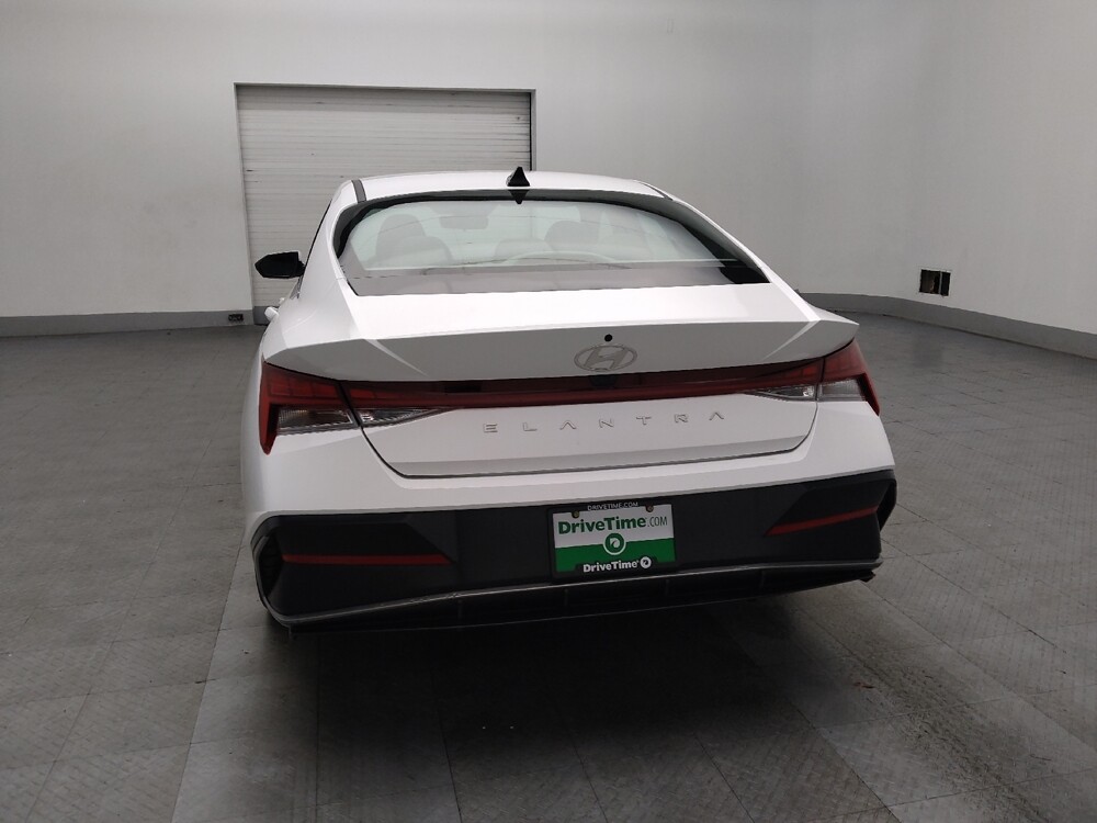2025 Hyundai Elantra in Union City, GA 30291 - 18114225 6
