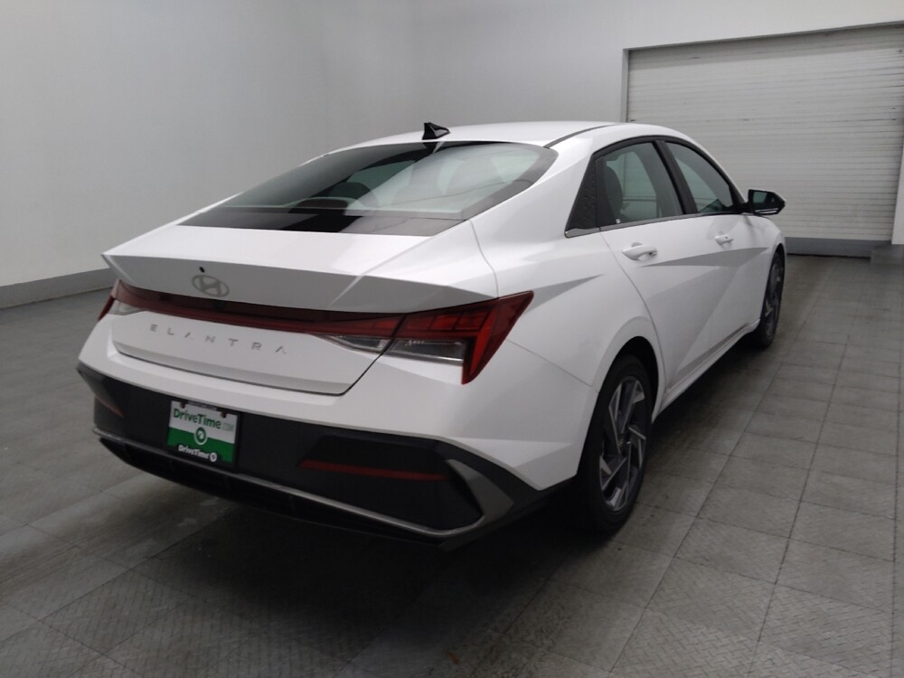 2025 Hyundai Elantra in Union City, GA 30291 - 18114225 9