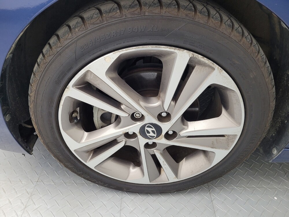 2017 Hyundai Elantra in Charleston, SC 29414 - 18114234 31