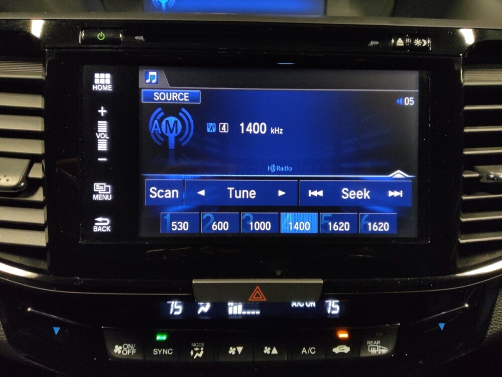 2017 Honda Accord in Glendale, AZ 85301 - 18114236 25