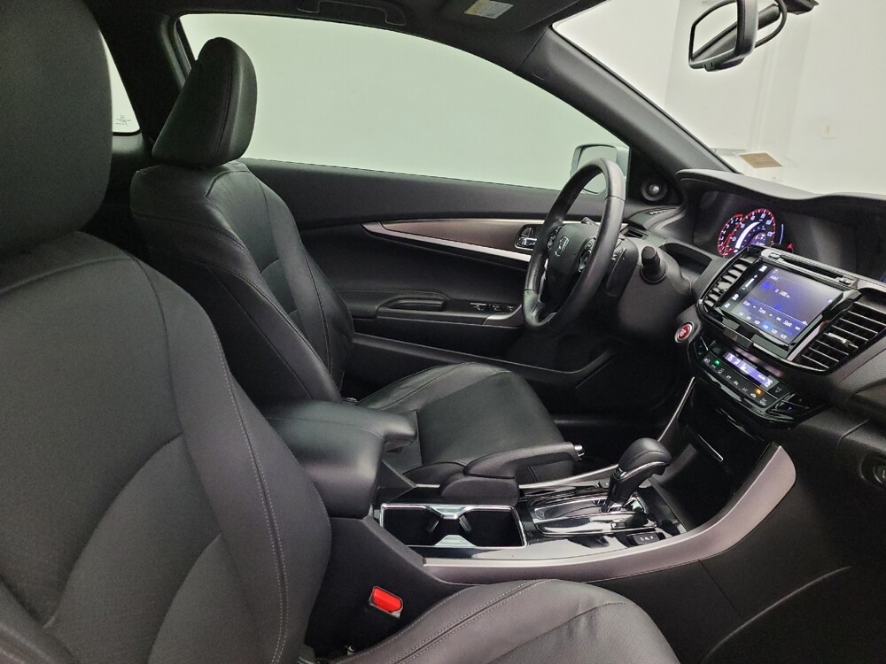 2017 Honda Accord in Glendale, AZ 85301 - 18114236 21