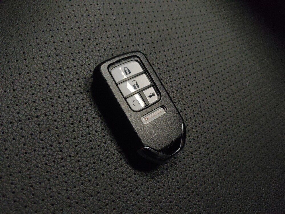 2017 Honda Accord in Glendale, AZ 85301 - 18114236 32