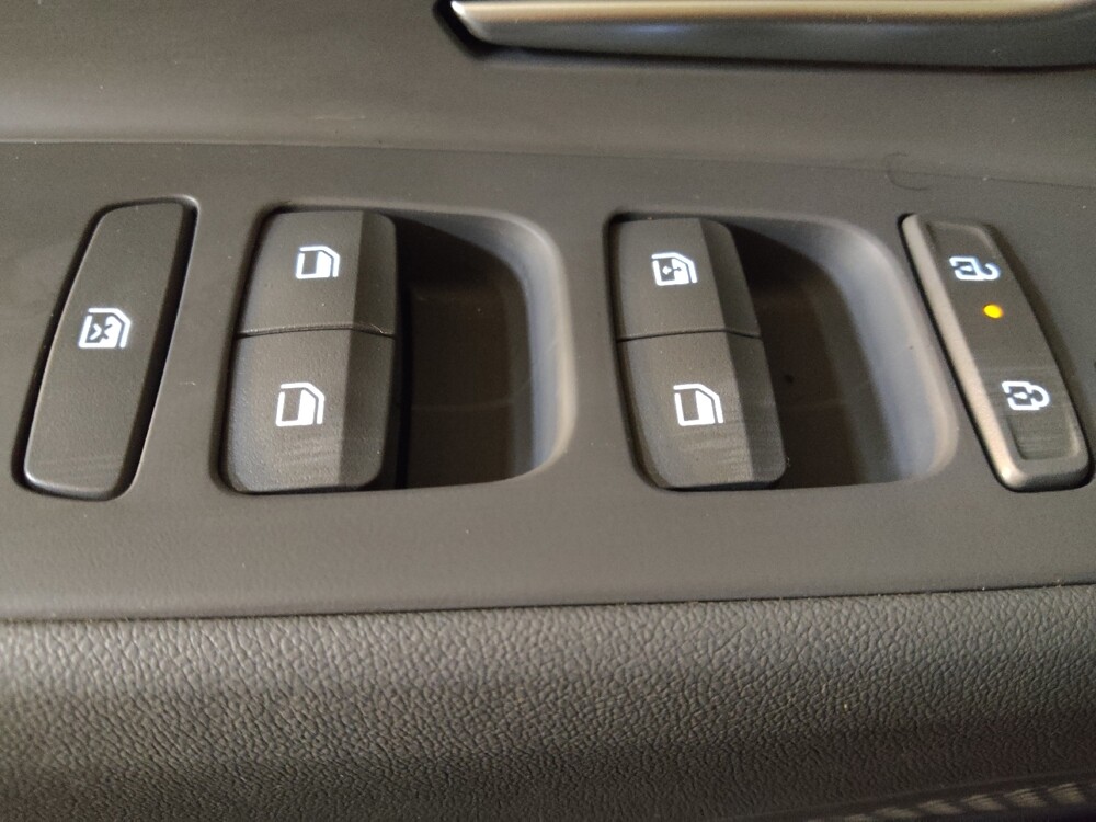 2025 Hyundai Elantra in Columbia, SC 29210 - 18114248 27