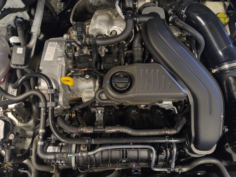 2025 Volkswagen Jetta in Phoenix, AZ 85015 - 18114249 30