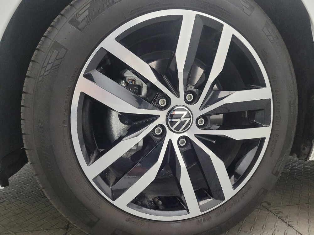 2025 Volkswagen Jetta in Phoenix, AZ 85015 - 18114249 31