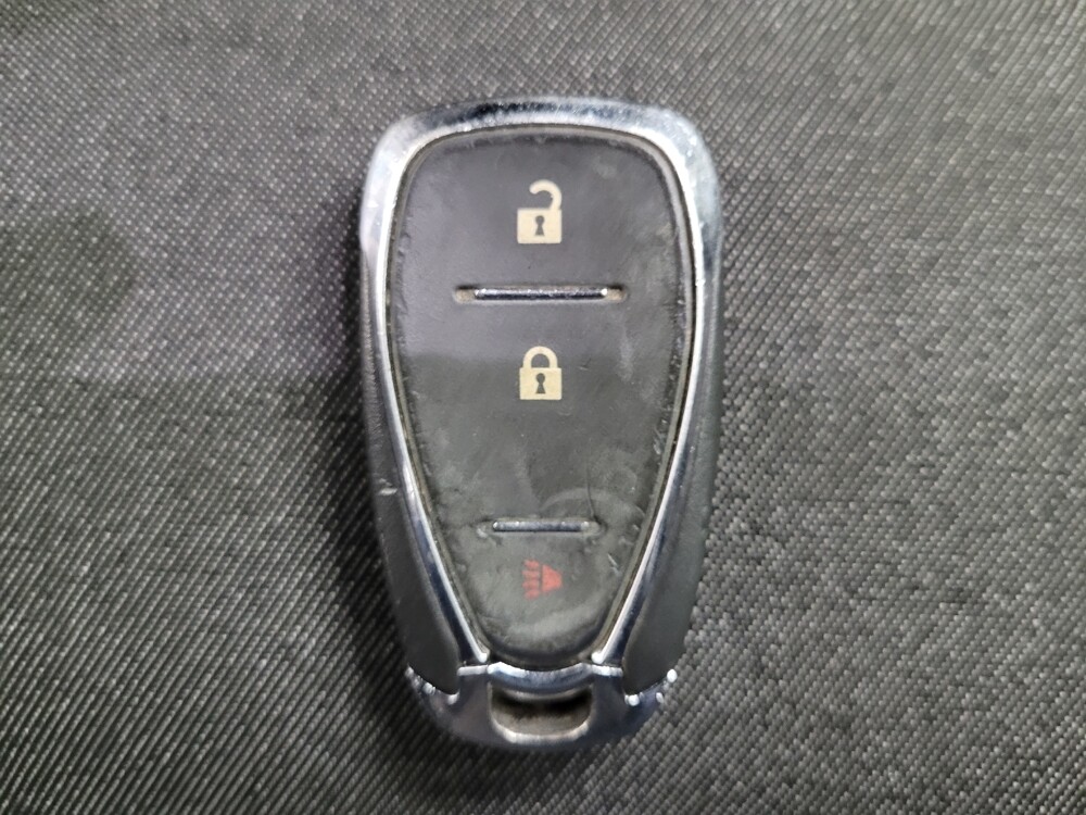 2021 Chevrolet Equinox in Las Vegas, NV 89104 - 18114257 32