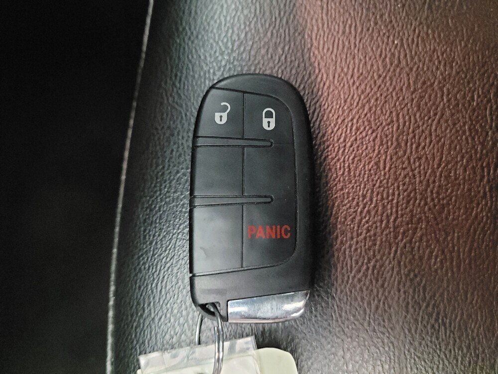 2018 Jeep Compass in Fresno, CA 93726 - 18114264 32