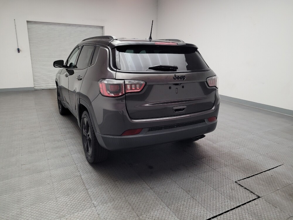 2018 Jeep Compass in Fresno, CA 93726 - 18114264 6