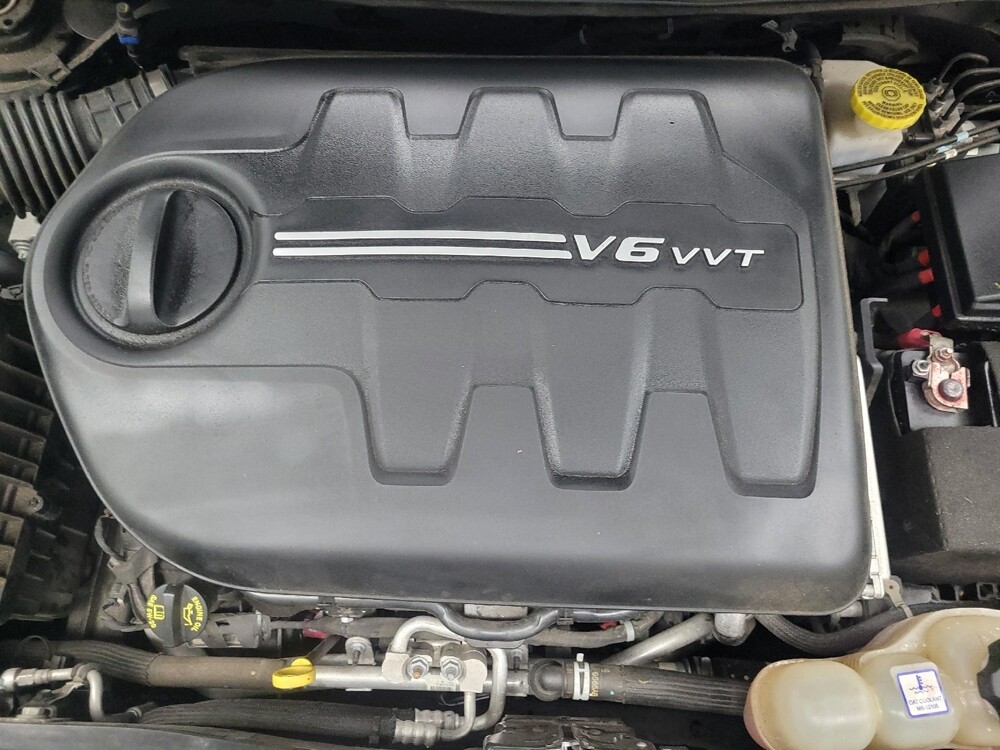 2019 Jeep Cherokee in Ft Wayne, IN 46805 - 18114276 30