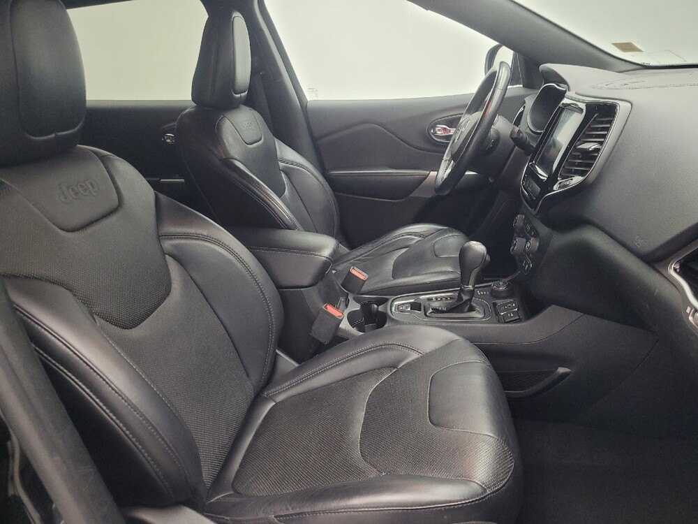 2019 Jeep Cherokee in Ft Wayne, IN 46805 - 18114276 21