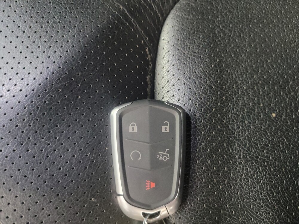 2019 Chevrolet Camaro in Indianapolis, IN 46222 - 18114277 32