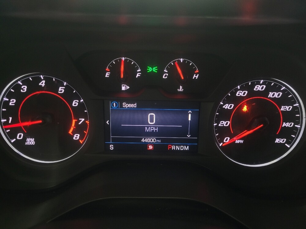 2019 Chevrolet Camaro in Indianapolis, IN 46222 - 18114277 23