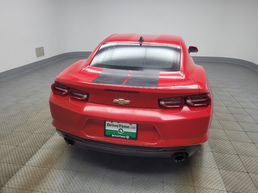 2019 Chevrolet Camaro in Indianapolis, IN 46222 - 18114277 7
