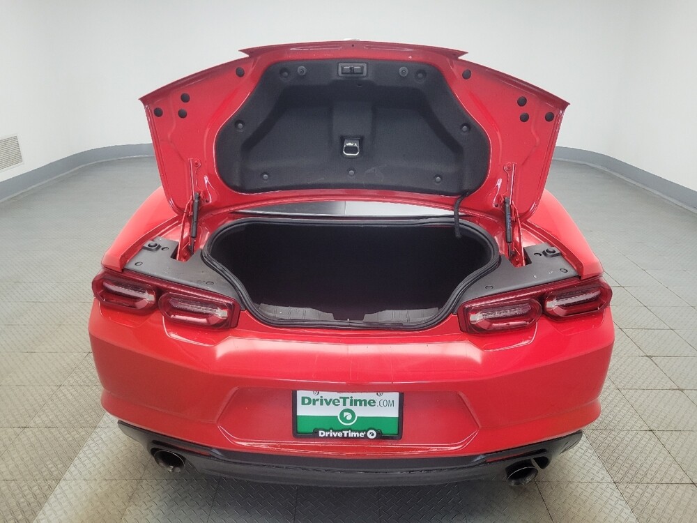 2019 Chevrolet Camaro in Indianapolis, IN 46222 - 18114277 29