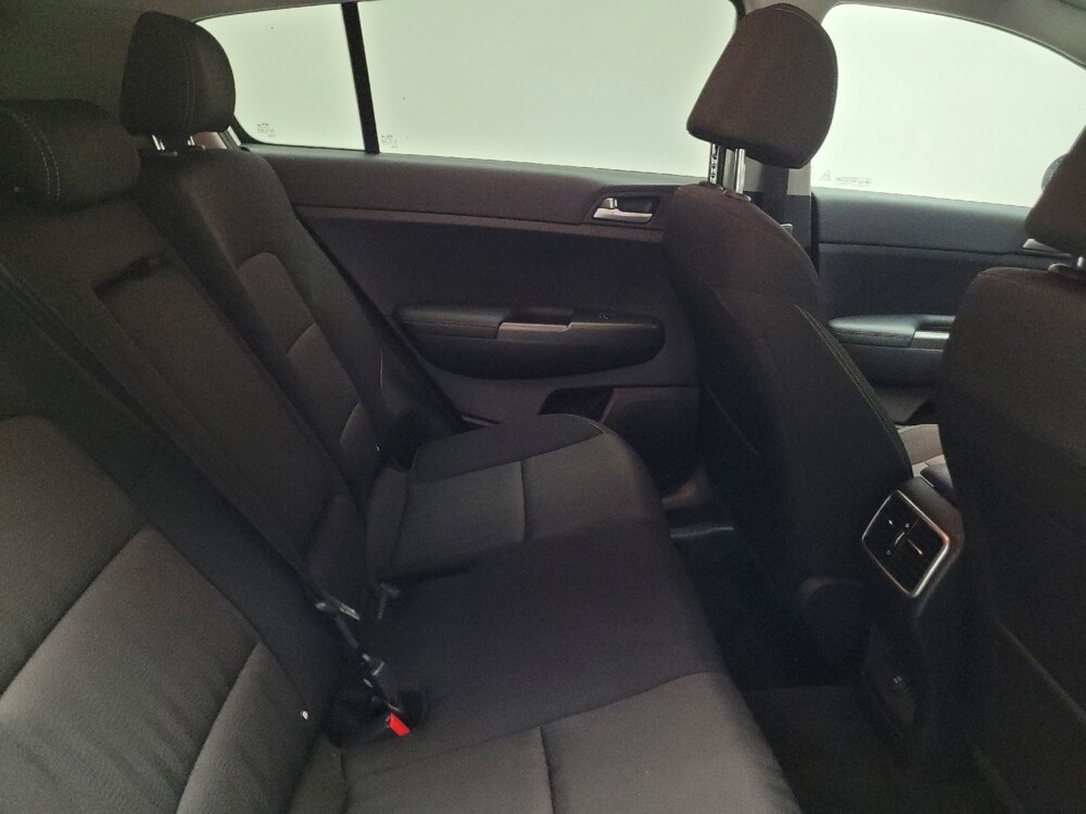 2021 Kia Sportage in Montclair, CA 91763 - 18114279 19