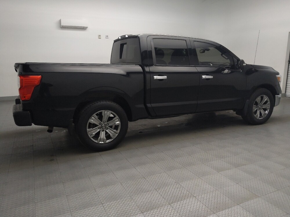 2018 Nissan Titan in El Paso, TX 79907 - 18114306 10