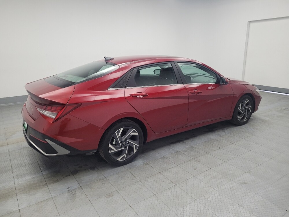 2025 Hyundai Elantra in Antioch, TN 37013 - 18114310 10