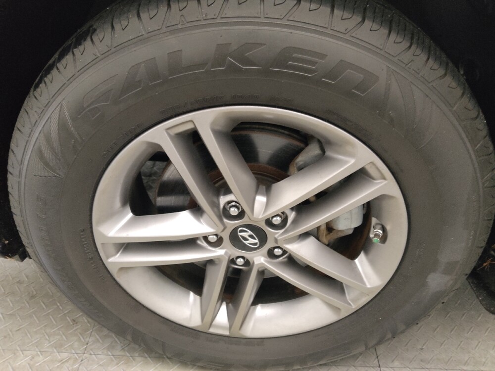 2018 Hyundai Santa Fe in Macon, GA 31210 - 18114311 31