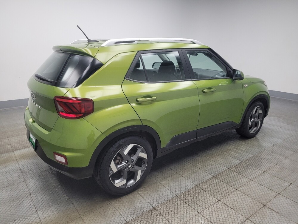 2023 Hyundai Venue in Highland, IN 46322 - 18114335 10