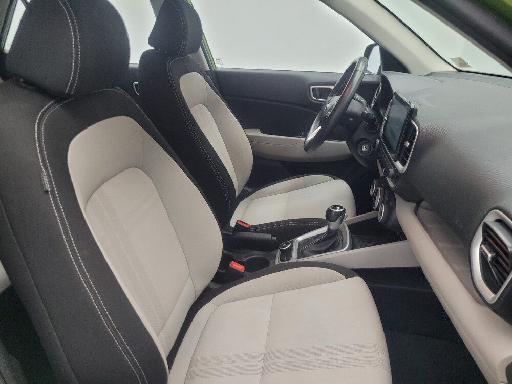 2023 Hyundai Venue in Highland, IN 46322 - 18114335 21