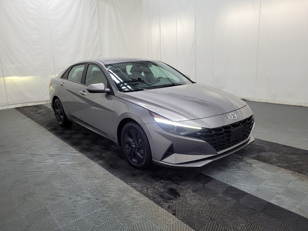2023 Hyundai Elantra in Allentown, PA 18103 - 18114337 13