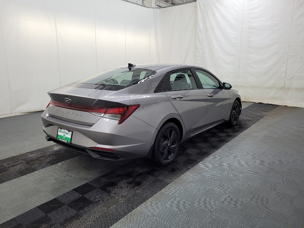2023 Hyundai Elantra in Allentown, PA 18103 - 18114337 9