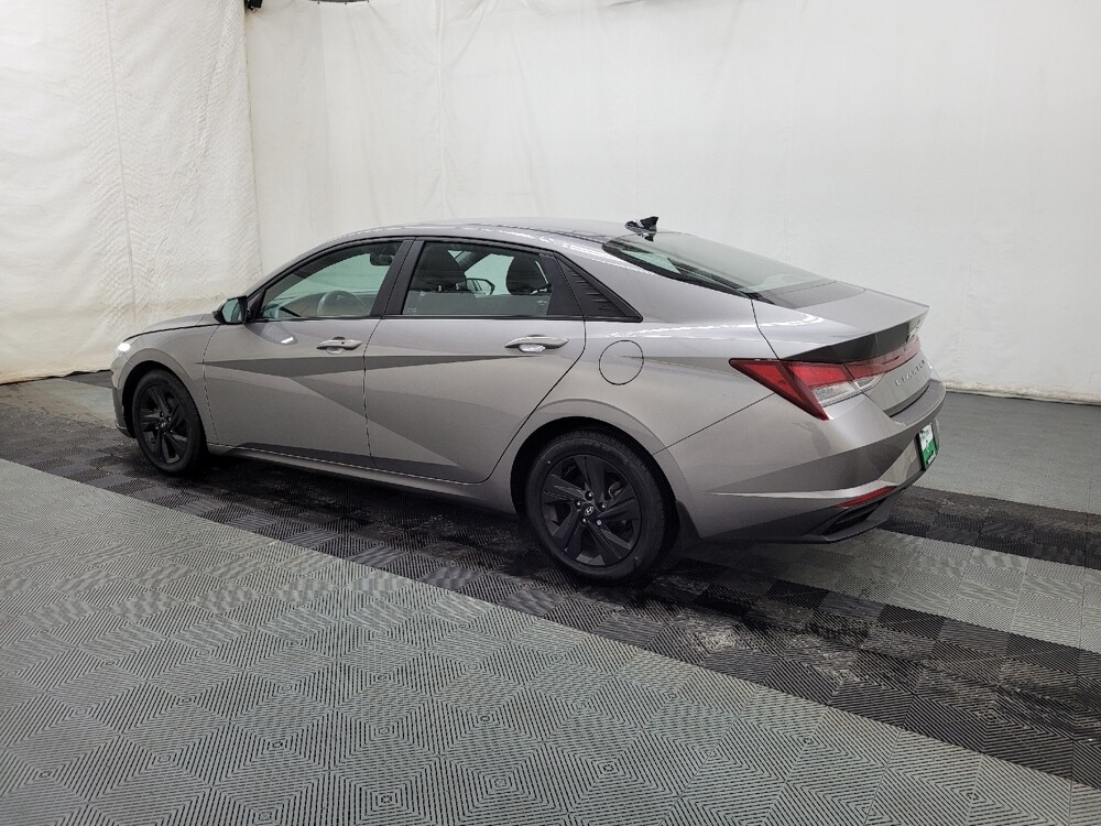 2023 Hyundai Elantra in Allentown, PA 18103 - 18114337 3