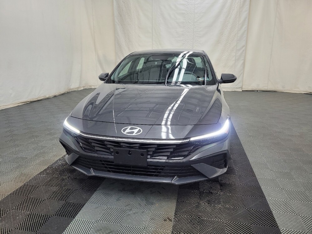 2025 Hyundai Elantra in Allentown, PA 18103 - 18114340 15