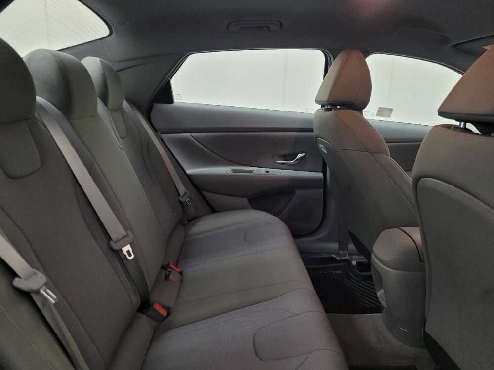 2025 Hyundai Elantra in Allentown, PA 18103 - 18114340 19