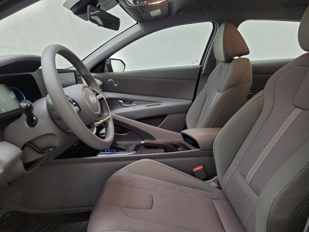 2025 Hyundai Elantra in Allentown, PA 18103 - 18114340 17