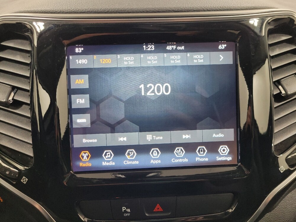 2020 Jeep Cherokee in Allentown, PA 18103 - 18114341 25