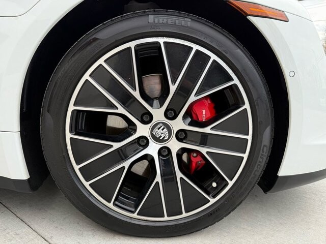 2022 Porsche Taycan in Knoxville, TN 37920 - 18114347 32