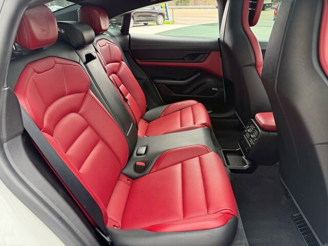 2022 Porsche Taycan in Knoxville, TN 37920 - 18114347 14