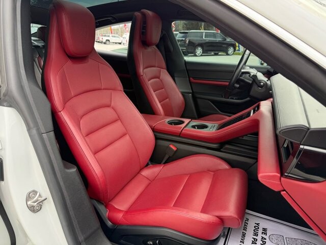 2022 Porsche Taycan in Knoxville, TN 37920 - 18114347 13