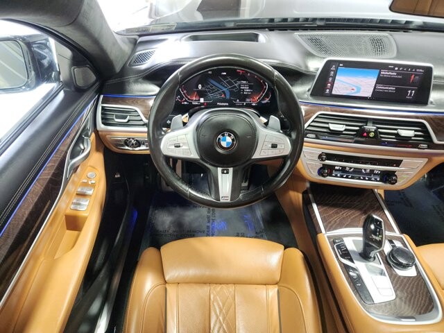 2021 BMW 740i in Cinnaminson, NJ 08077 - 18114357 17