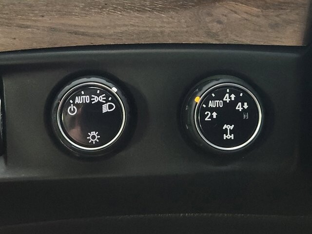 2016 Cadillac Escalade in Cinnaminson, NJ 08077 - 18114358 22